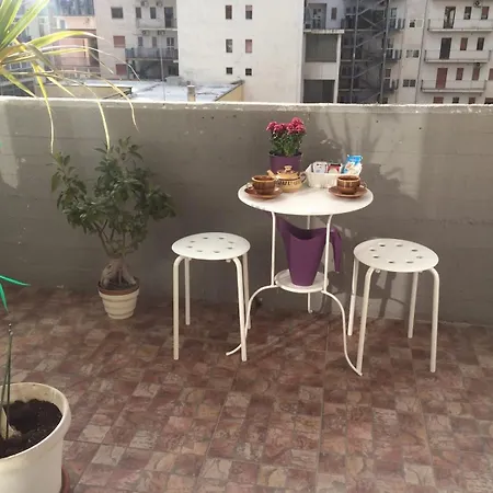 Cozy Flat Close To And Centre شقة *